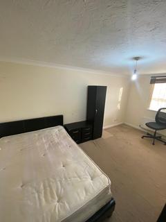 2 bedroom apartment to rent, Manchester Road, London