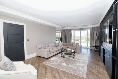 5 bedroom detached house for sale, Allum Lane, Elstree, Borehamwood