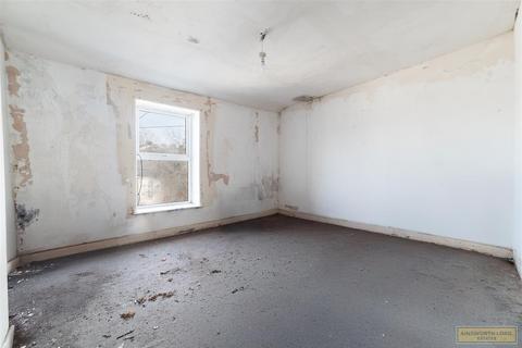 5 Cocker Street, Darwen, BB3 2JE