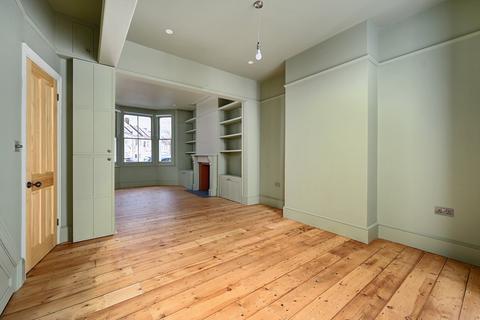 4 Exeter Street, Brighton, BN1 5PG