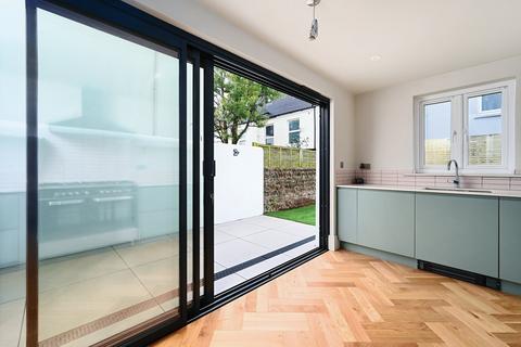 4 Exeter Street, Brighton, BN1 5PG