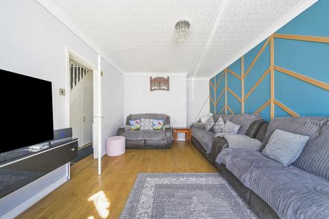 3 bedroom terraced house for sale, Lyndhurst Road, Tilehurst, Reading