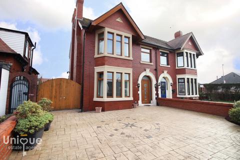 4 bedroom semi-detached house for sale, Broadway,  Fleetwood, FY7