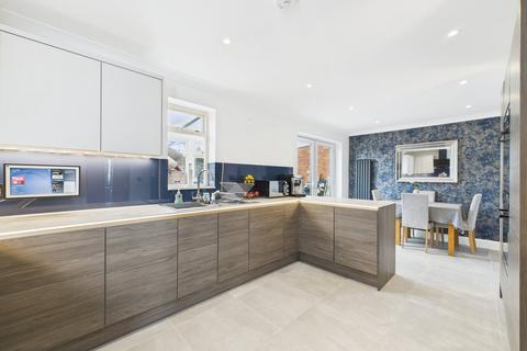 4 bedroom semi-detached house for sale, Lanthorne Road, Broadstairs, CT10