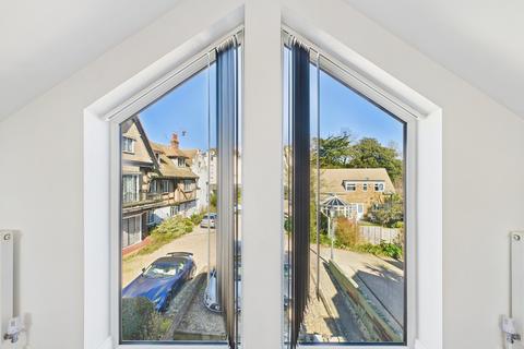 4 bedroom semi-detached house for sale, Lanthorne Road, Broadstairs, CT10