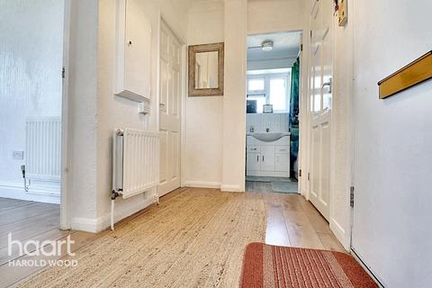 12, Ingleton House Kings Lynn Drive, Romford, RM3 8BW