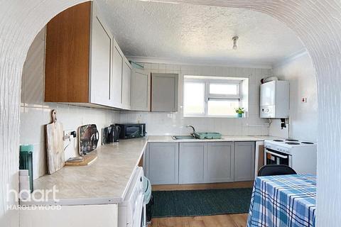 12, Ingleton House Kings Lynn Drive, Romford, RM3 8BW