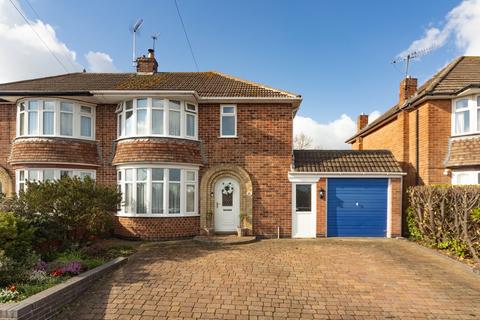 3 bedroom semi-detached house for sale, Farndale Drive, Loughborough, LE11