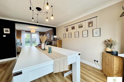 3 bedroom semi-detached house for sale, Myrtle Road, Eaglescliffe TS16