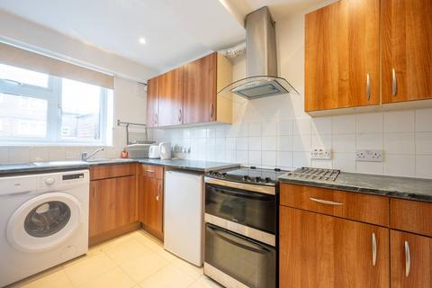 2 bedroom flat for sale, Ellerslie Gardens, NW10, Kensal Green, London, NW10