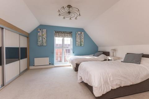 5 bedroom semi-detached house for sale, The Courtyard, Maidenhead SL6