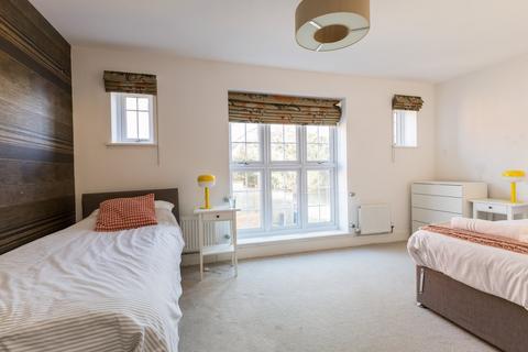 5 bedroom semi-detached house for sale, The Courtyard, Maidenhead SL6