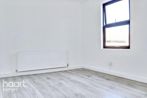 1 bedroom flat for sale, Katherine Road East Ham, London