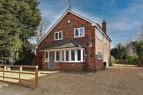 3 bedroom detached house for sale, The Square, Holmes Chapel, CW4