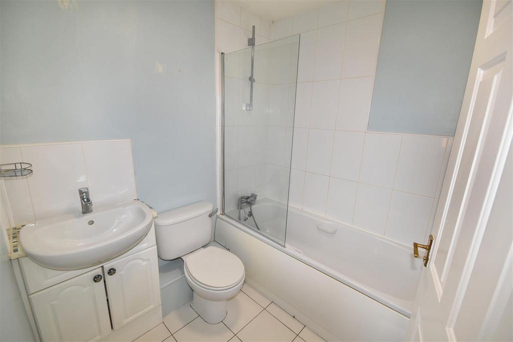 En suite bathroom