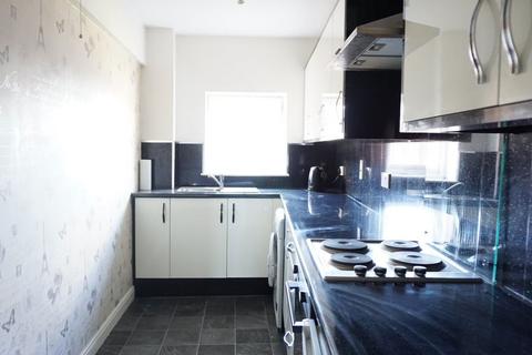 1 bedroom flat to rent, 31 Lister Court, High Street, Hull, HU1 1NH