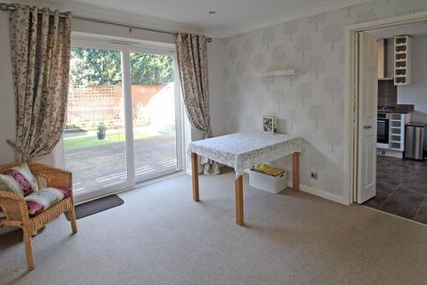 4 bedroom detached house for sale, Truro Gardens, Flitwick