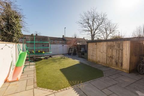 19 Allcot Close, Crawley, RH11 6AN