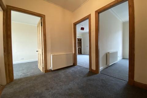 2 bedroom flat to rent, Ballantine Place, Perth