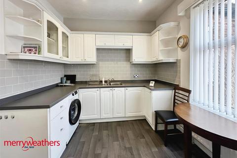 2 bedroom apartment to rent, Moorgate Avenue, Rotherham