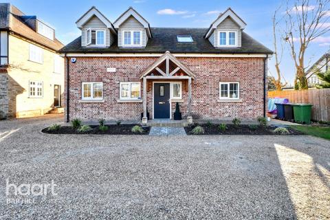 4 bedroom detached house for sale, Royston Road, Harston