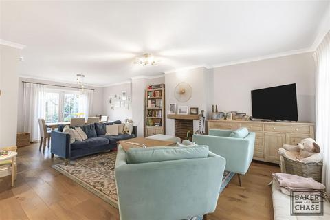 3 bedroom detached house for sale, Chase Side Place, Enfield EN2