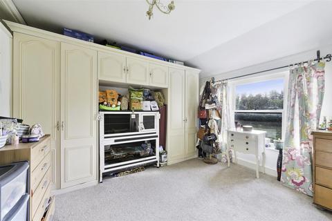 2 bedroom maisonette for sale, Pixham Lane, Dorking, Surrey