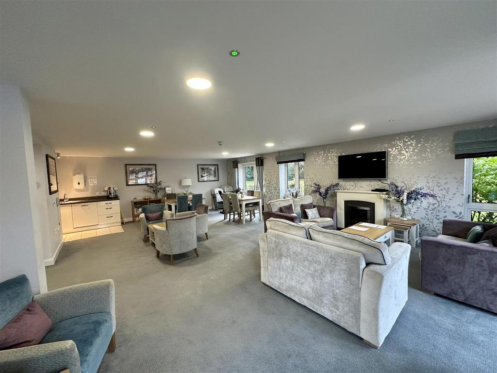 Communal Owners Lounge