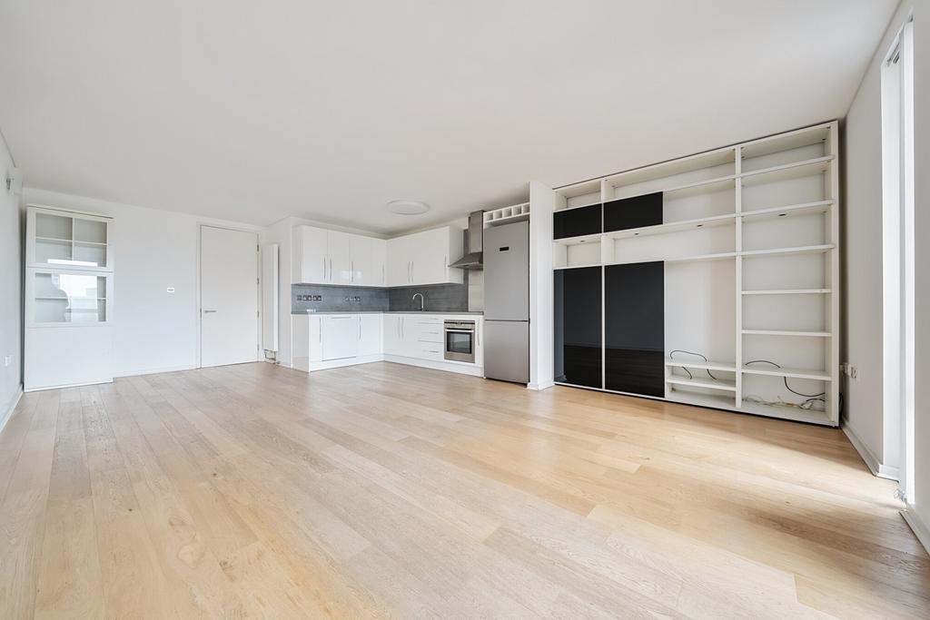 Lounge/Kitchen