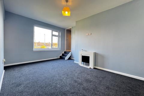 3 bedroom maisonette to rent, Westford Grove, Birmingham B28