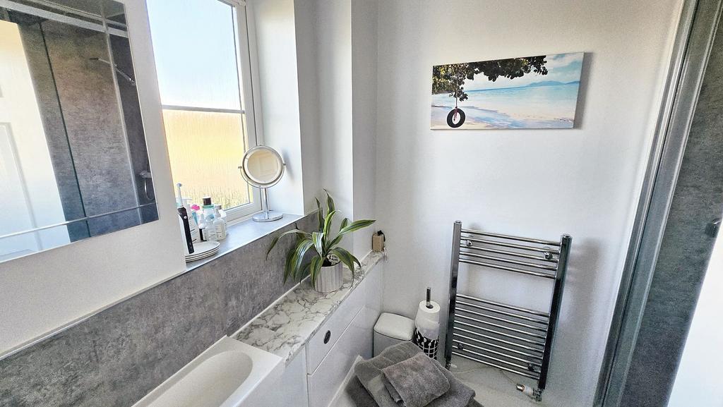Ensuite