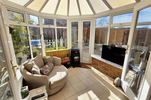 45 Marina Drive, Staverton, Trowbridge, BA14 8UX