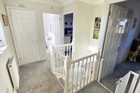 45 Marina Drive, Staverton, Trowbridge, BA14 8UX