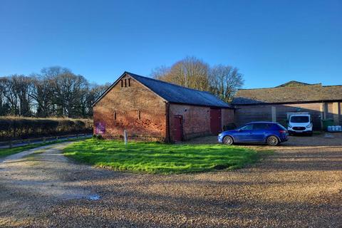 Warehouse to rent, Beckley Barn 1, Beckley Farm, Beckley, Christchurch, Hampshire