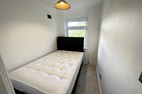 undefined, Watford Way, London, NW4