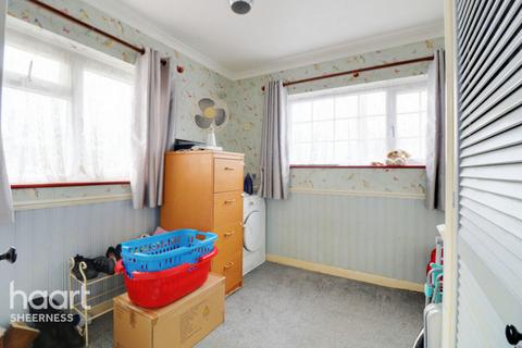 2 bedroom bungalow for sale, Glenwood Drive, Sheppey