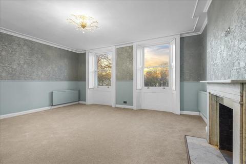 3 bedroom apartment to rent, Royal Crescent, London, W11