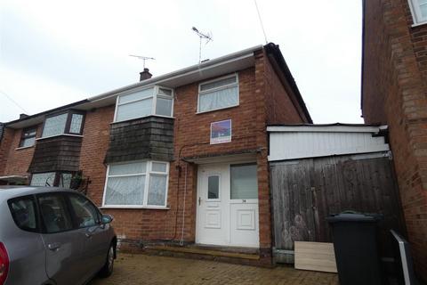 3 bedroom semi-detached house to rent, Lonsdale Road, Leicester LE4