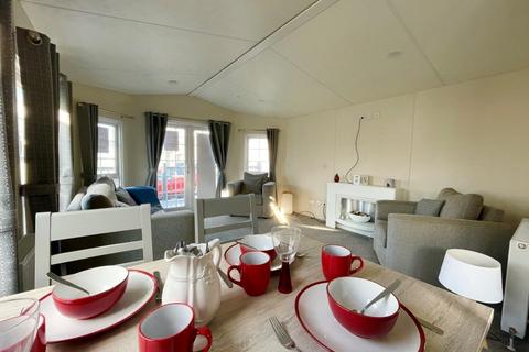 2 bedroom lodge for sale, Broadland Sands Holiday Park