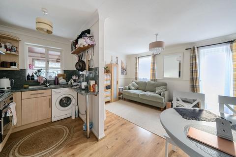26 Winnington Close, Northampton, NN3 5JN