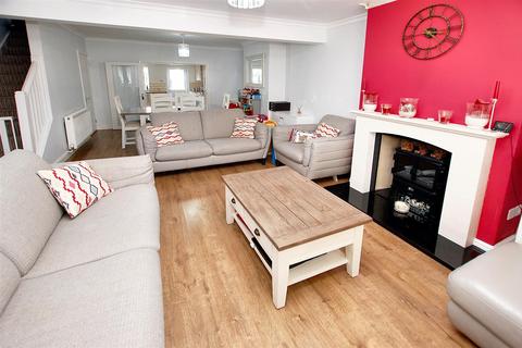 3 bedroom end of terrace house for sale, Barden Road, Tonbridge