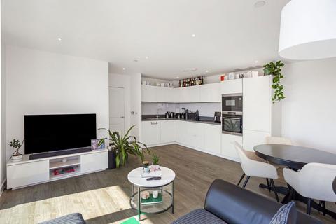 2 bedroom flat for sale, Creekside, London SE8