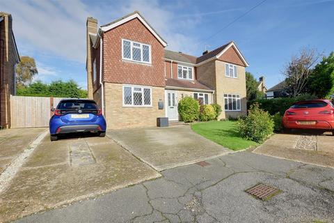 4 bedroom detached house for sale, Warnham Gardens, Bexhill-On-Sea