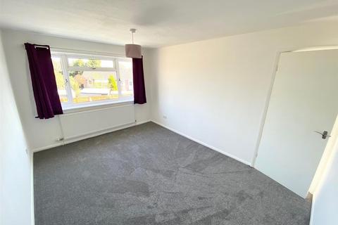 3 bedroom semi-detached house to rent, Pennine Road, Bromsgrove