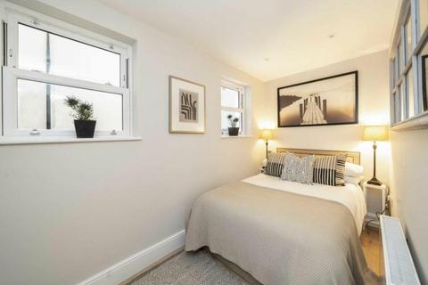 3 bedroom flat for sale, Earlsfield Road, Earlsfield