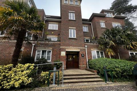 2 bedroom flat to rent, Branksome Wood Road, Bournemouth