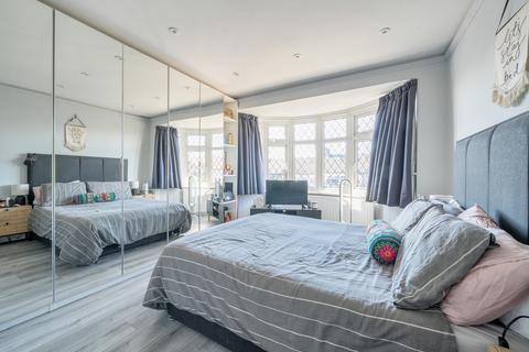 135 Stanley Avenue, Romford, RM2 5DB
