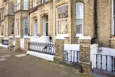 2 bedroom flat for sale, Tisbury Road, Hove