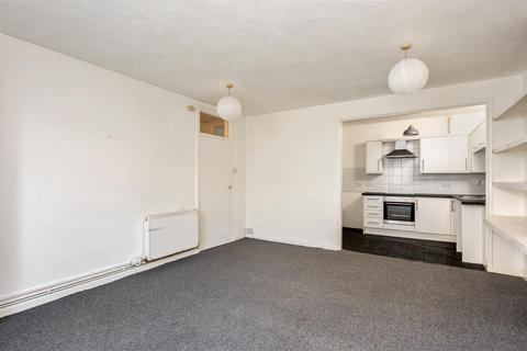 2 bedroom flat for sale, Tisbury Road, Hove