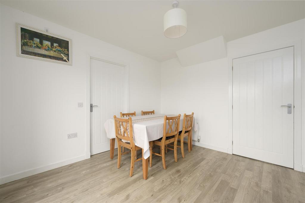 24 Jenny Mc Callum Way 019.jpg